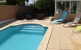 Maison de vacances avec piscine et cinéma privé
